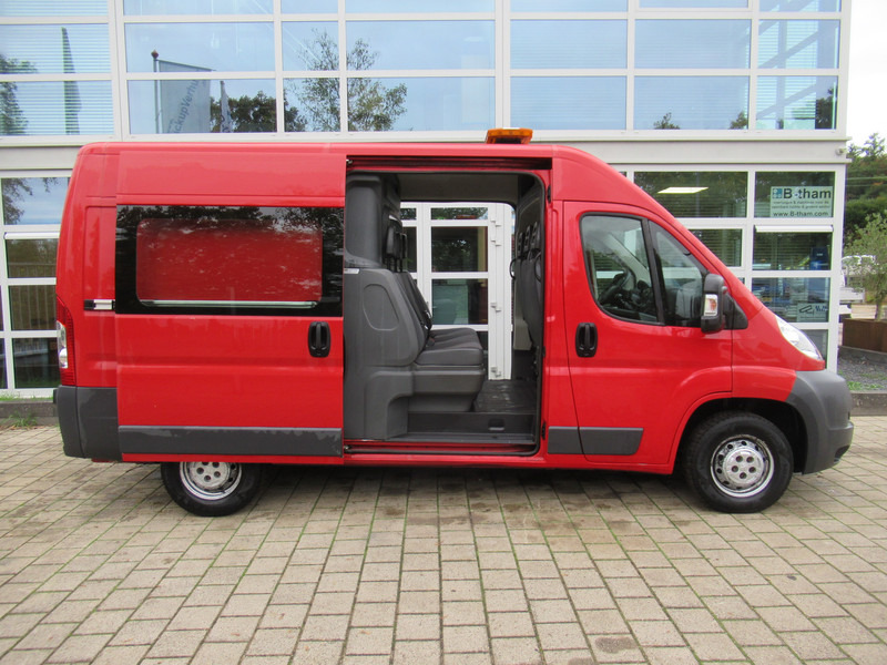 Peugeot Boxer 330 2.2 HDI L2H2 P+ DOKA Dubbelcabine - Furgoneta pequeña, Furgoneta combi: foto 5 Peugeot Boxer 330 2.2 HDI L2H2 P+ DOKA Dubbelcabine - Furgoneta pequeña, Furgoneta combi: foto 5