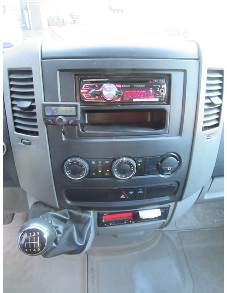 Furgoneta caja abierta, Furgoneta combi Volkswagen Crafter 50 2.0TDI 80KW DOKA Dubbelcabine: foto 10