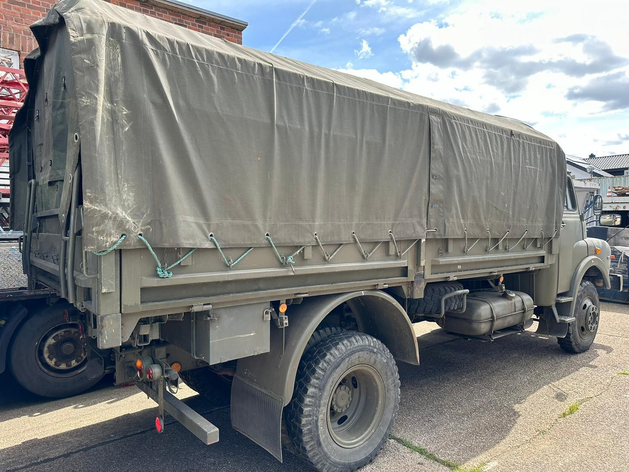 MAN 11.136 HA 4X4*H-zul.*schön*ex belg. Armee - Furgoneta con lona: foto 2 MAN 11.136 HA 4X4*H-zul.*schön*ex belg. Armee - Furgoneta con lona: foto 2