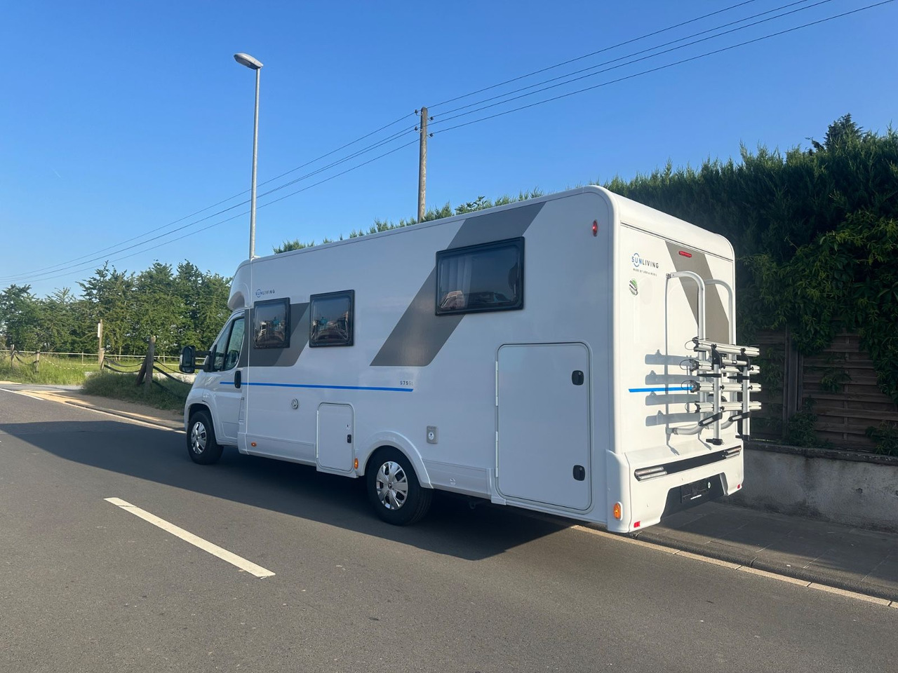 Sun Living S 75 SL XTRA Hubbett/Solar/Panorama/Markise - Autocaravana perfilada: foto 2 Sun Living S 75 SL XTRA Hubbett/Solar/Panorama/Markise - Autocaravana perfilada: foto 2