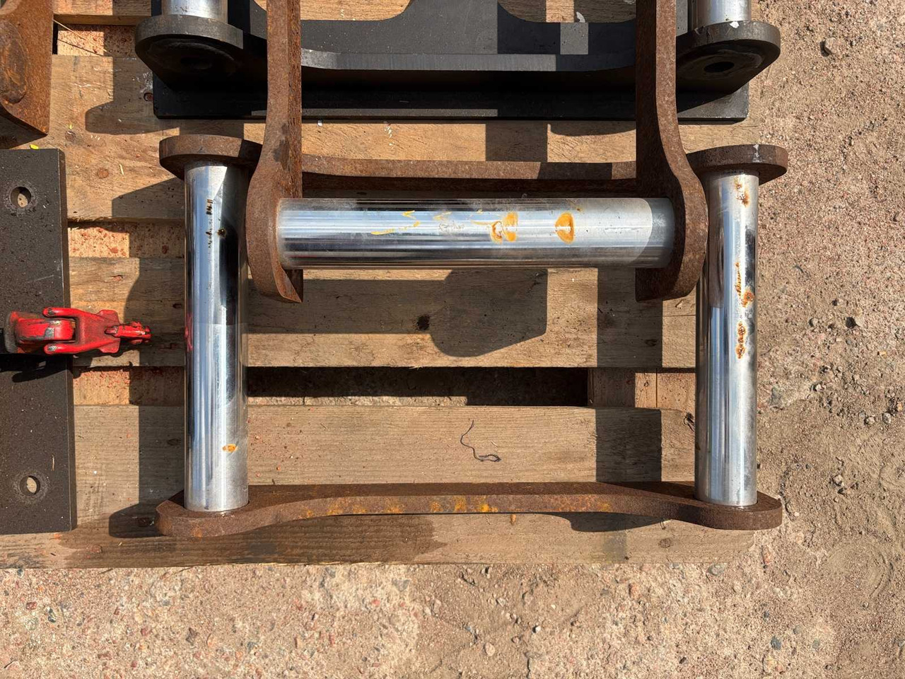 Bucket attachment S50 and S40 3+5 pcs - Acoplamiento rápido: foto 3 Bucket attachment S50 and S40 3+5 pcs - Acoplamiento rápido: foto 3