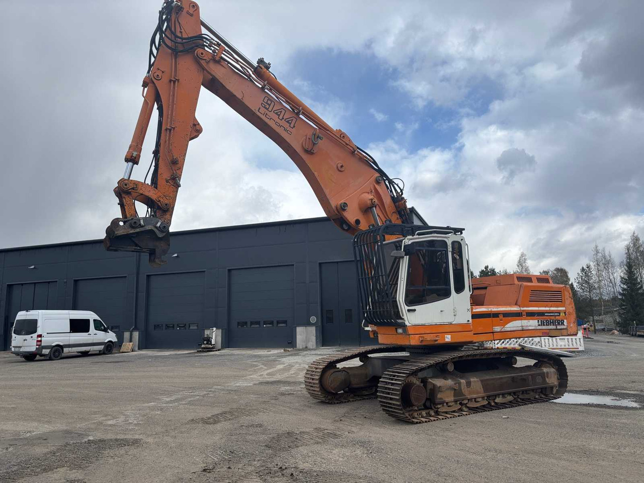 Crawler excavator Liebherr R944B HD-SL With excavator and unloading boom - Excavadora de cadenas: foto 1 Crawler excavator Liebherr R944B HD-SL With excavator and unloading boom - Excavadora de cadenas: foto 1