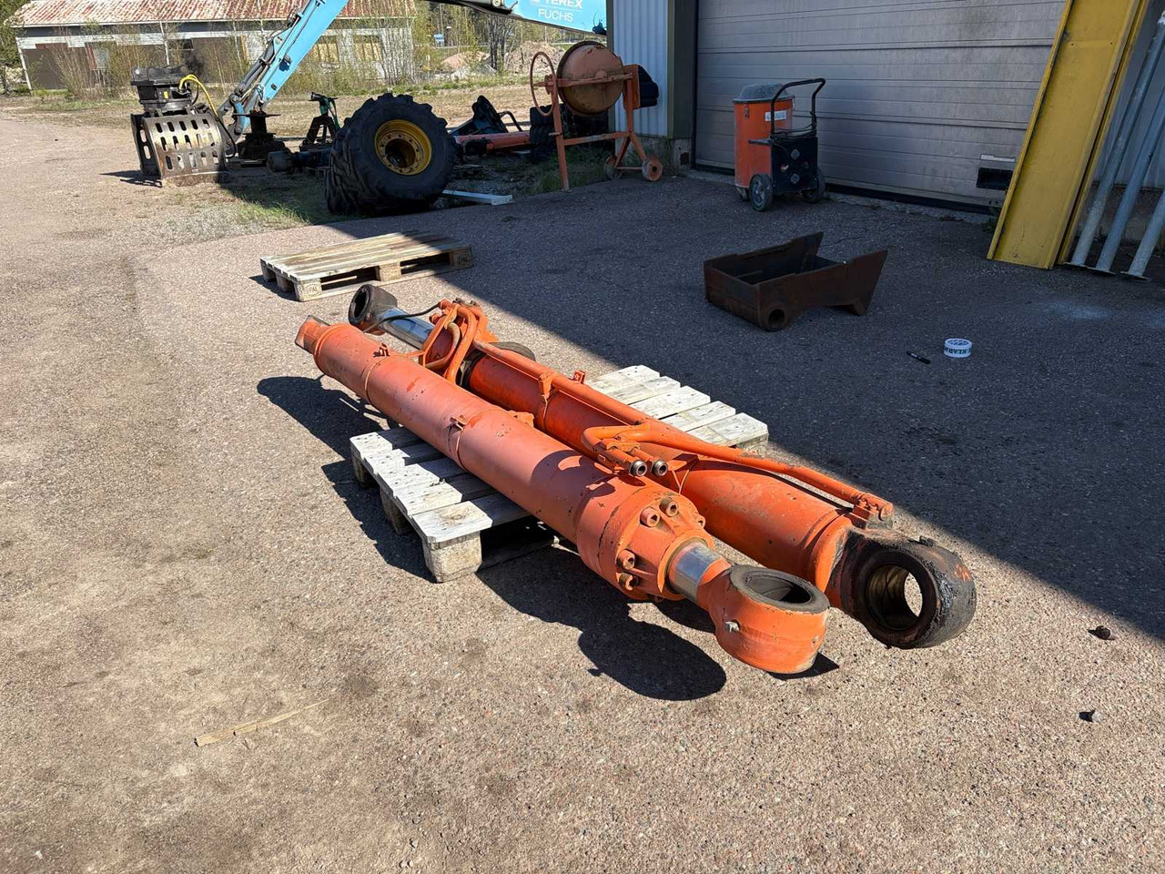 Hitachi ZX650 LHC Boom Cylinders 2 pcs - Cilindro hidráulico: foto 3 Hitachi ZX650 LHC Boom Cylinders 2 pcs - Cilindro hidráulico: foto 3