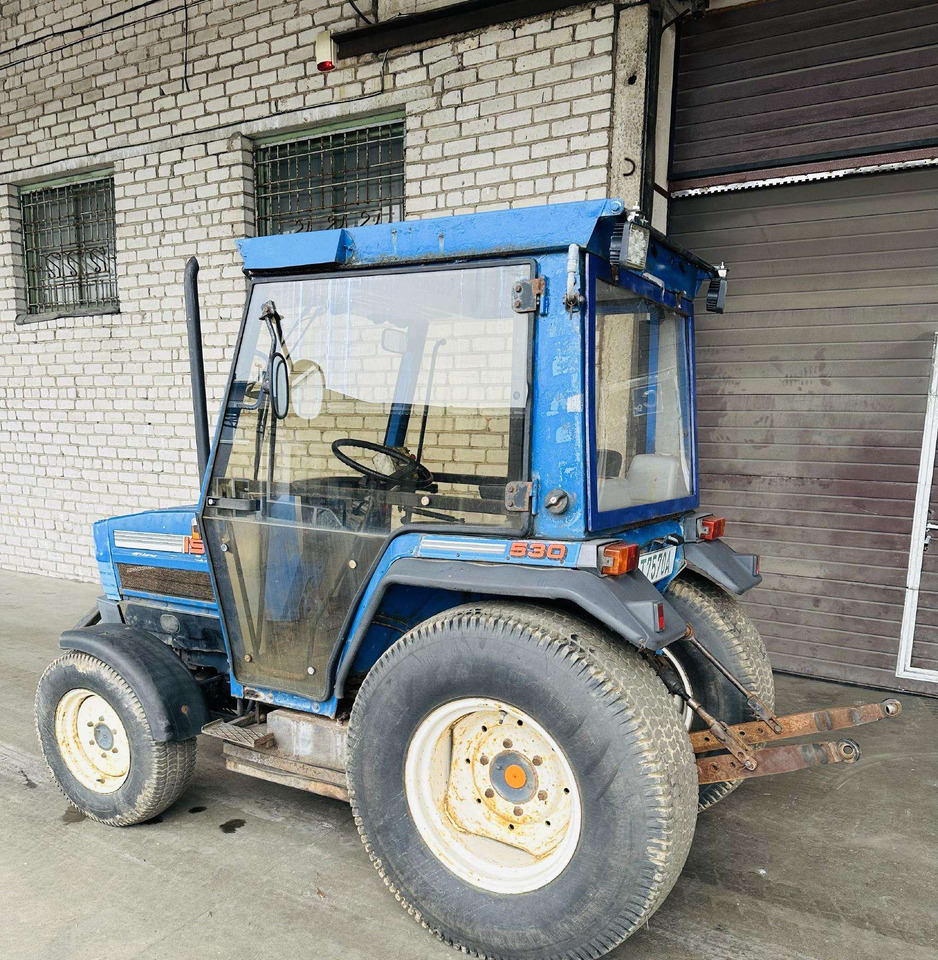 Iseki 530 - Tractor: foto 3 Iseki 530 - Tractor: foto 3