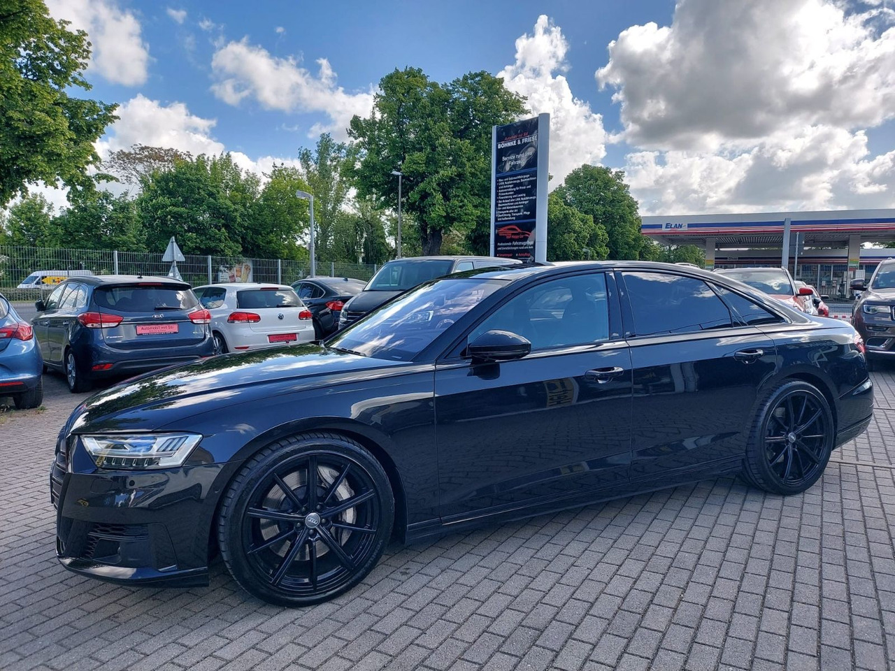 Audi A8 60 TDI quattro LED VOLL HEAD UP B&O VOLL VOL - Sedan: foto 2 Audi A8 60 TDI quattro LED VOLL HEAD UP B&O VOLL VOL - Sedan: foto 2