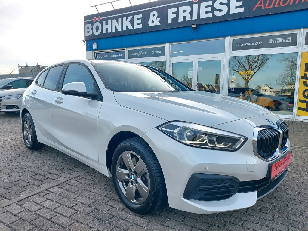 BMW 116 Baureihe 1 Lim. 116 i Aut.Advantage Navi LED - Coche: foto 1 BMW 116 Baureihe 1 Lim. 116 i Aut.Advantage Navi LED - Coche: foto 1