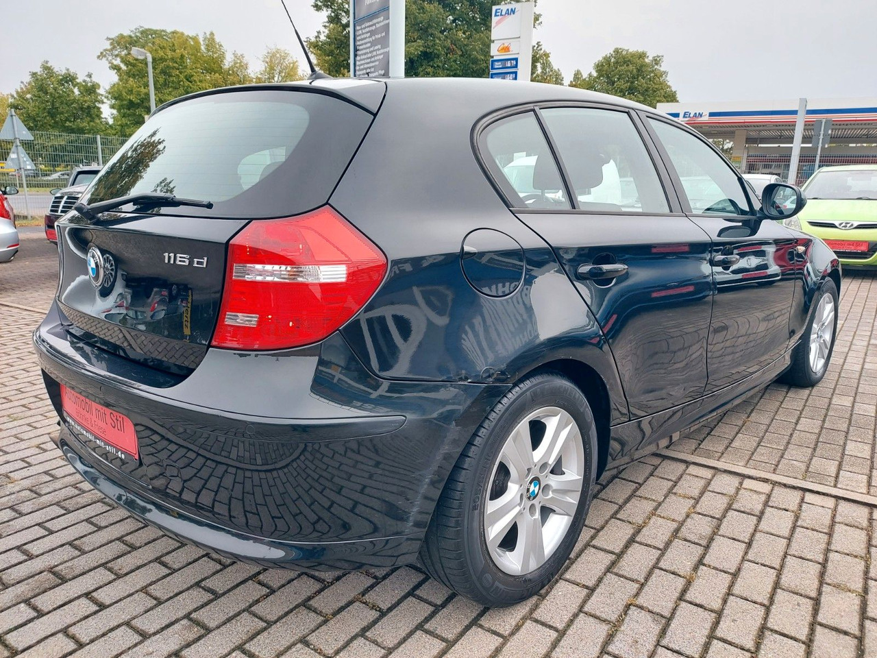 BMW 116 Baureihe 1 Lim. 116d Klima Sitzheizung - Sedan: foto 3 BMW 116 Baureihe 1 Lim. 116d Klima Sitzheizung - Sedan: foto 3