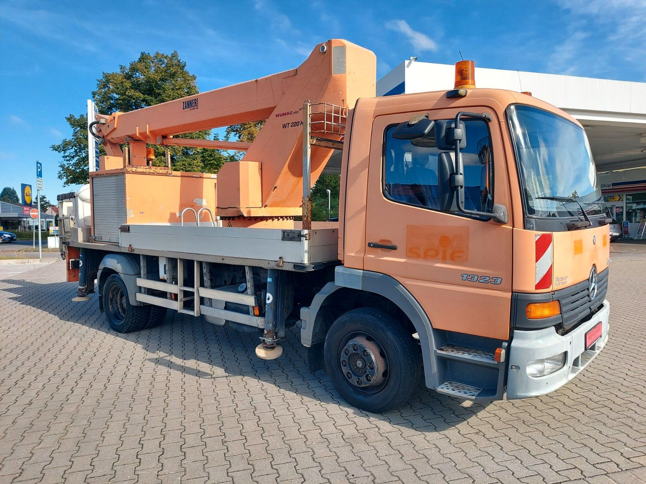 Mercedes-Benz ATEGO 1323 HUBSTEIGER WUMAG WT220H - Camión con plataforma elevadora: foto 3 Mercedes-Benz ATEGO 1323 HUBSTEIGER WUMAG WT220H - Camión con plataforma elevadora: foto 3