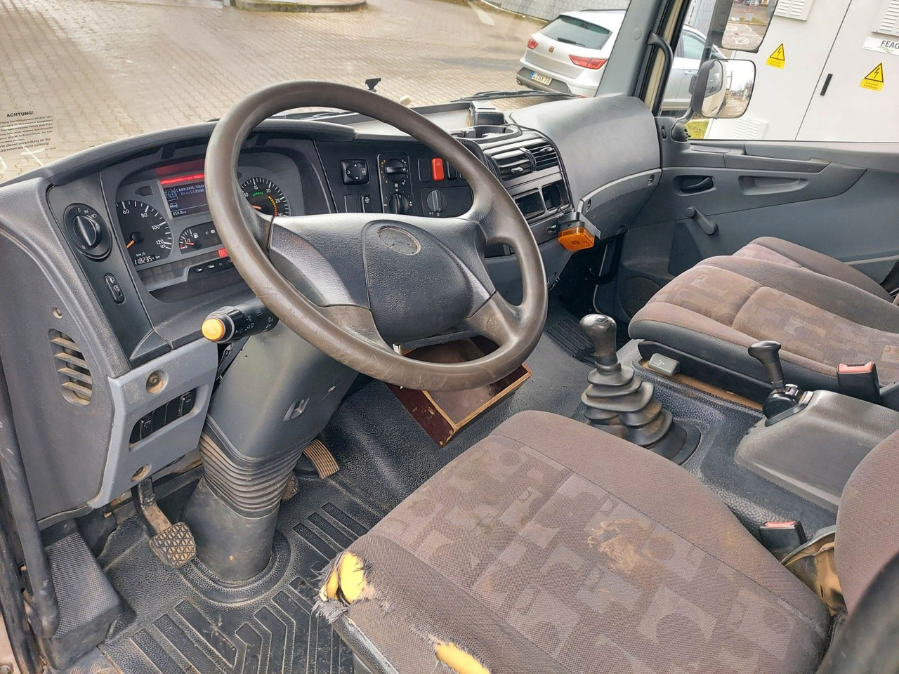 Camión volquete, Camión grúa Mercedes-Benz Atego 2 4-Zyl. 4x2 918 4x2 MEILLER HIAB066 Kran: foto 27 Camión volquete, Camión grúa Mercedes-Benz Atego 2 4-Zyl. 4x2 918 4x2 MEILLER HIAB066 Kran: foto 27