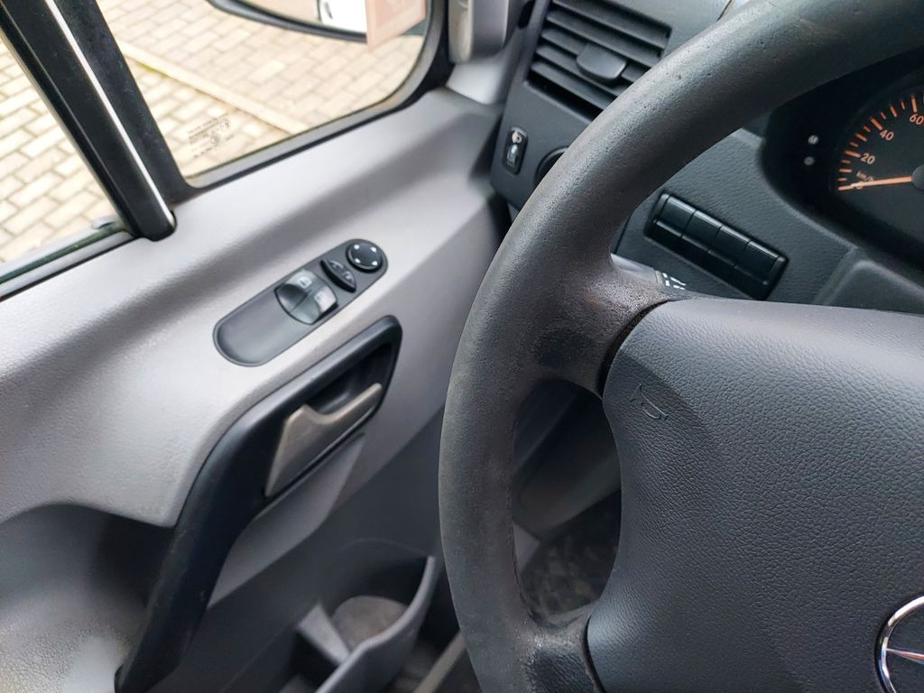 Furgoneta con lona, Furgoneta combi Mercedes-Benz Sprinter II DoKa 316 CDI 4X4 Pritsche 6 Sitze Mercedes-Benz Sprinter II DoKa 316 CDI 4X4 Pritsche 6 Sitze: foto 18 Furgoneta con lona, Furgoneta combi Mercedes-Benz Sprinter II DoKa 316 CDI 4X4 Pritsche 6 Sitze Mercedes-Benz Sprinter II DoKa 316 CDI 4X4 Pritsche 6 Sitze: foto 18