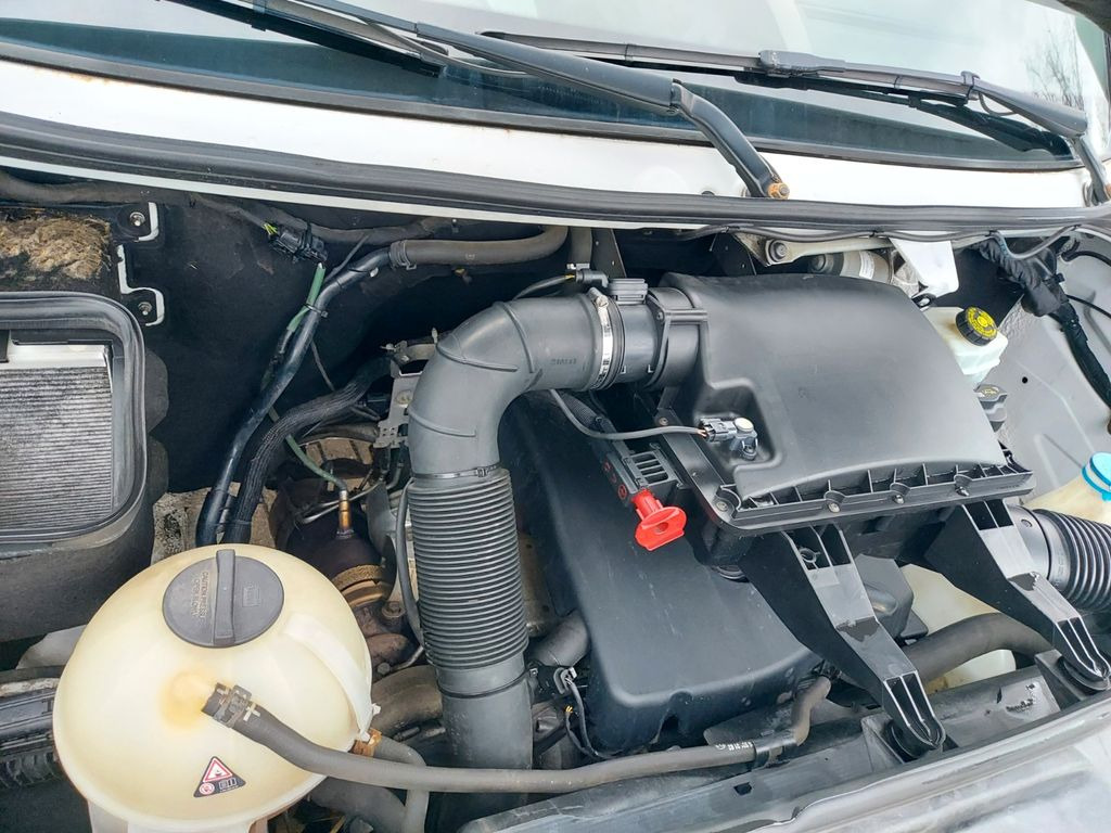 Furgoneta con lona, Furgoneta combi Mercedes-Benz Sprinter II DoKa 316 CDI 4X4 Pritsche 6 Sitze Mercedes-Benz Sprinter II DoKa 316 CDI 4X4 Pritsche 6 Sitze: foto 23 Furgoneta con lona, Furgoneta combi Mercedes-Benz Sprinter II DoKa 316 CDI 4X4 Pritsche 6 Sitze Mercedes-Benz Sprinter II DoKa 316 CDI 4X4 Pritsche 6 Sitze: foto 23