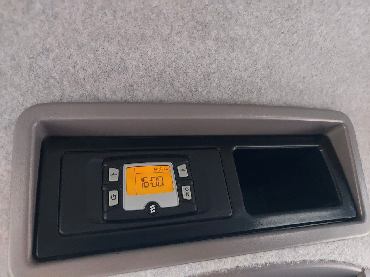 Mercedes-Benz Sprinter II Pritsche/DoKa 516 CDI KLIMA AHK - Furgoneta caja abierta, Furgoneta combi: foto 2 Mercedes-Benz Sprinter II Pritsche/DoKa 516 CDI KLIMA AHK - Furgoneta caja abierta, Furgoneta combi: foto 2