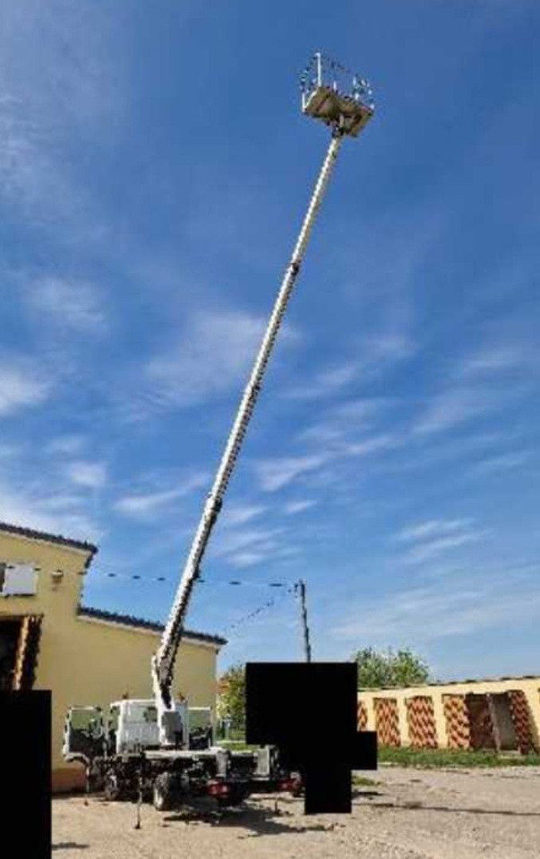 Camión con plataforma elevadora Nissan CABSTAR 35.11 HUBARBEITSBÜHNE LIFT 23 METER NEU: foto 13