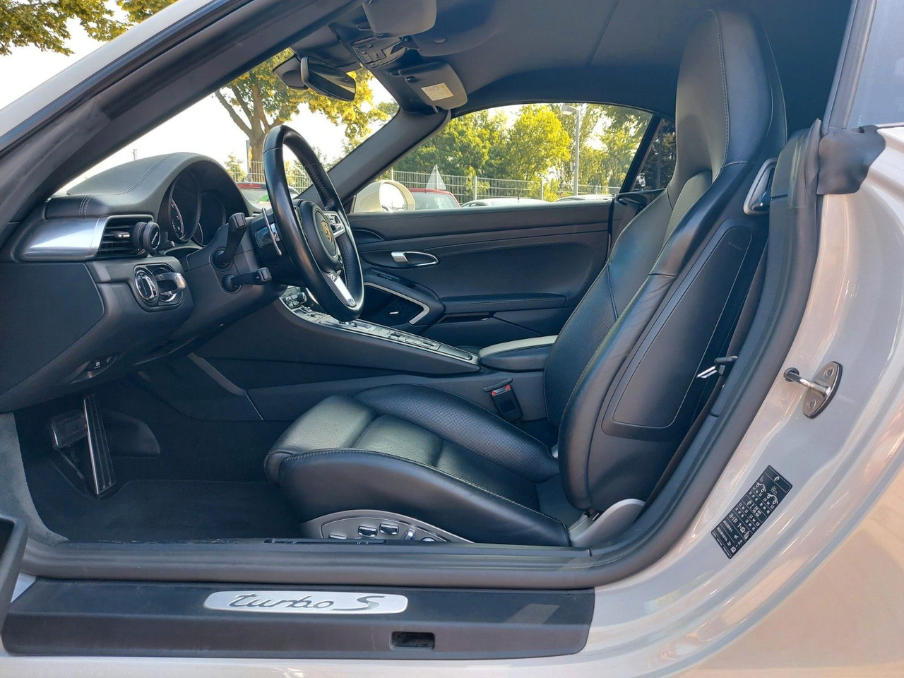 Coche Porsche 911 Turbo S Cabriolet ACC Bose Sitzlüft Garantie: foto 6