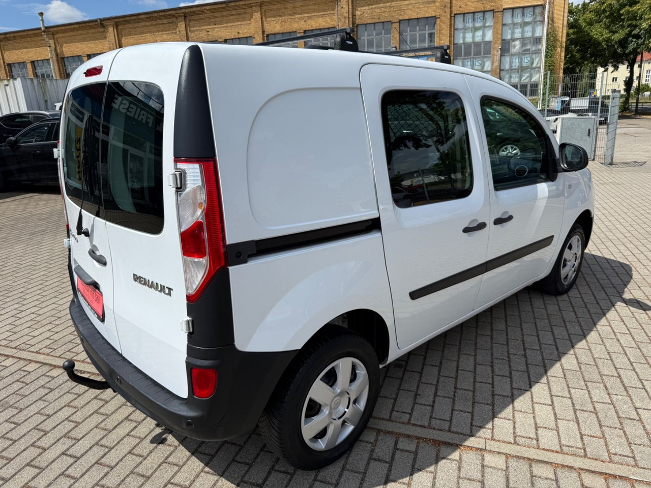 Renault Kangoo Rapid Extra Klima AHK DACHTRÄGER WORKER - Coche: foto 4 Renault Kangoo Rapid Extra Klima AHK DACHTRÄGER WORKER - Coche: foto 4