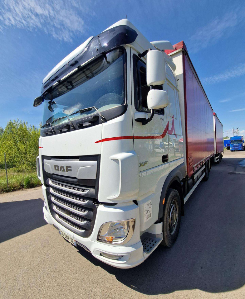 DAF XF 530 FT - Camión lona: foto 3 DAF XF 530 FT - Camión lona: foto 3