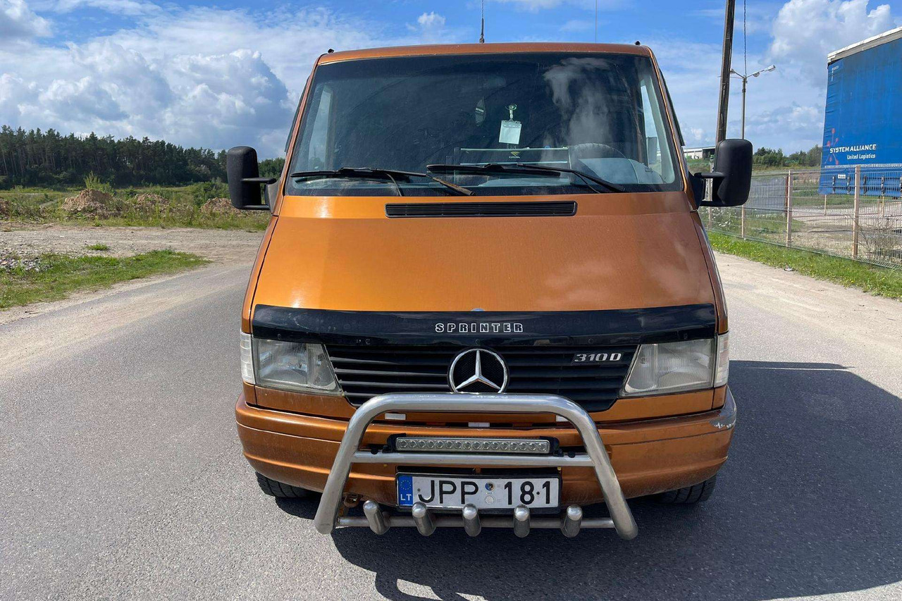 Mercedes-Benz 310 - Furgón: foto 5 Mercedes-Benz 310 - Furgón: foto 5