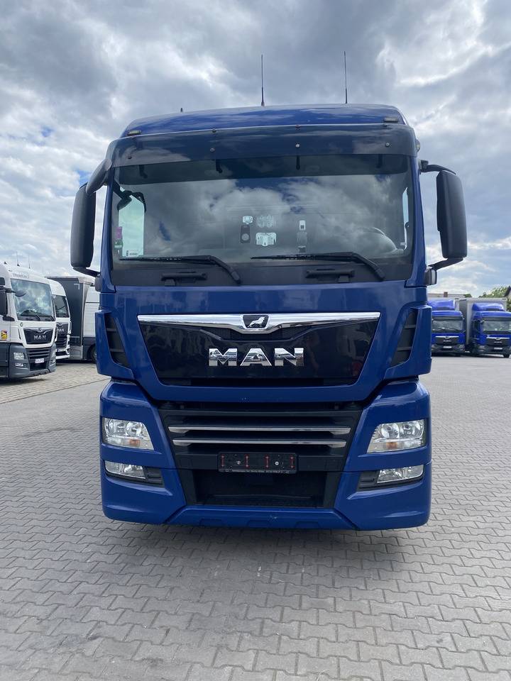 MAN TGX - Camión lona: foto 4 MAN TGX - Camión lona: foto 4