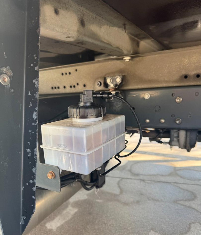 Eurocargo furgone e sponda - Camión caja cerrada: foto 5 Eurocargo furgone e sponda - Camión caja cerrada: foto 5