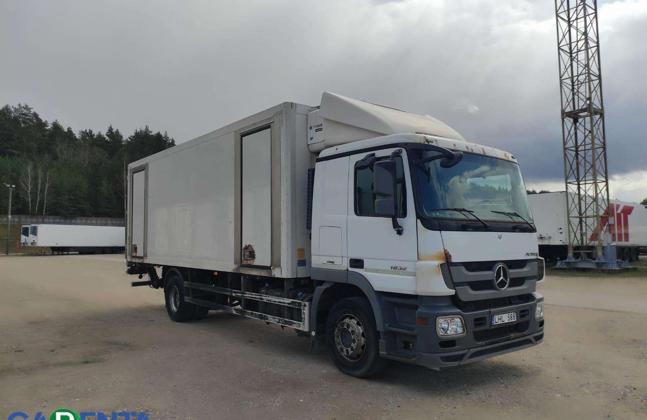 Mercedes-Benz ACTROS 1832 - Camión frigorífico: foto 2 Mercedes-Benz ACTROS 1832 - Camión frigorífico: foto 2
