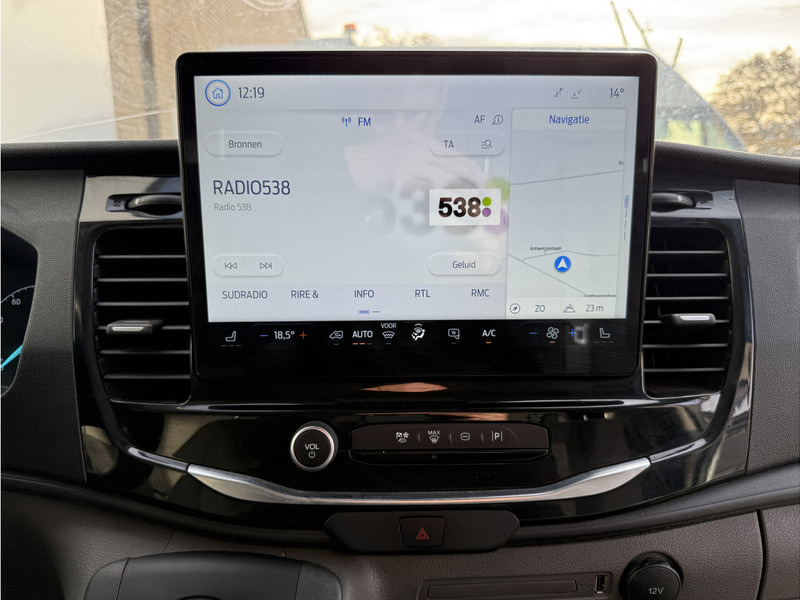 Furgón, Furgoneta eléctrica Ford E-Transit 390 75kWh 184PK 390 Elektrisch 75kWh 334km WLTP BEV Snelladen L2H2 Climate Control Tacho Carplay Camera Stoelverwarming Parkeersensoren voor achter Laadkabel: foto 20 Furgón, Furgoneta eléctrica Ford E-Transit 390 75kWh 184PK 390 Elektrisch 75kWh 334km WLTP BEV Snelladen L2H2 Climate Control Tacho Carplay Camera Stoelverwarming Parkeersensoren voor achter Laadkabel: foto 20