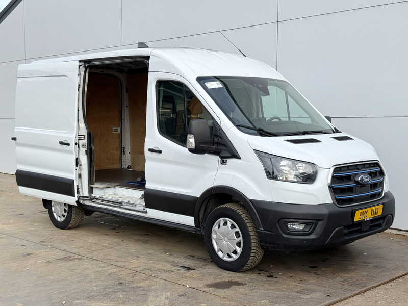 Ford E-Transit 390 75kWh 184PK Elektrisch 75kWh 334km WLTP BEV Snelladen L2H2 Climate Control Tacho Carplay Camera Stoelverwarming Parkeersensoren voor achter - Furgón, Furgoneta eléctrica: foto 5 Ford E-Transit 390 75kWh 184PK Elektrisch 75kWh 334km WLTP BEV Snelladen L2H2 Climate Control Tacho Carplay Camera Stoelverwarming Parkeersensoren voor achter - Furgón, Furgoneta eléctrica: foto 5