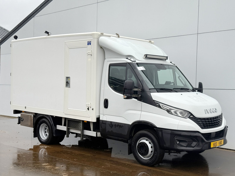 Iveco Daily Daily 70C18 3.0 *Service bus / Inbouw* LED Climate Control Cruise Control Tachograaf Standkachel Trekhaak Camera Stoelverwarming - Furgoneta caja cerrada: foto 4 Iveco Daily Daily 70C18 3.0 *Service bus / Inbouw* LED Climate Control Cruise Control Tachograaf Standkachel Trekhaak Camera Stoelverwarming - Furgoneta caja cerrada: foto 4