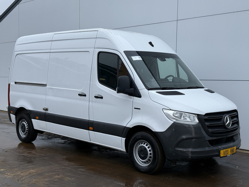 Mercedes-Benz eSprinter 312 55kwh ALL-IN PRIJS L2H2 55kWh 168km WLTP 80kw Snelladen Climate Control Stoelverwarming - Furgón, Furgoneta eléctrica: foto 4 Mercedes-Benz eSprinter 312 55kwh ALL-IN PRIJS L2H2 55kWh 168km WLTP 80kw Snelladen Climate Control Stoelverwarming - Furgón, Furgoneta eléctrica: foto 4