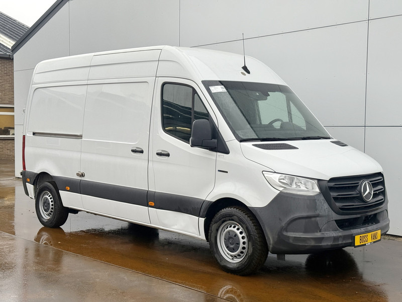 Mercedes-Benz eSprinter 312 - Binnenkort verwacht! L2H2 100% Elektrisch 55kWh 168km WLTP 80kw Snelladen Climate Control Camera Stoelverwarming - Furgoneta pequeña, Furgoneta eléctrica: foto 4 Mercedes-Benz eSprinter 312 - Binnenkort verwacht! L2H2 100% Elektrisch 55kWh 168km WLTP 80kw Snelladen Climate Control Camera Stoelverwarming - Furgoneta pequeña, Furgoneta eléctrica: foto 4