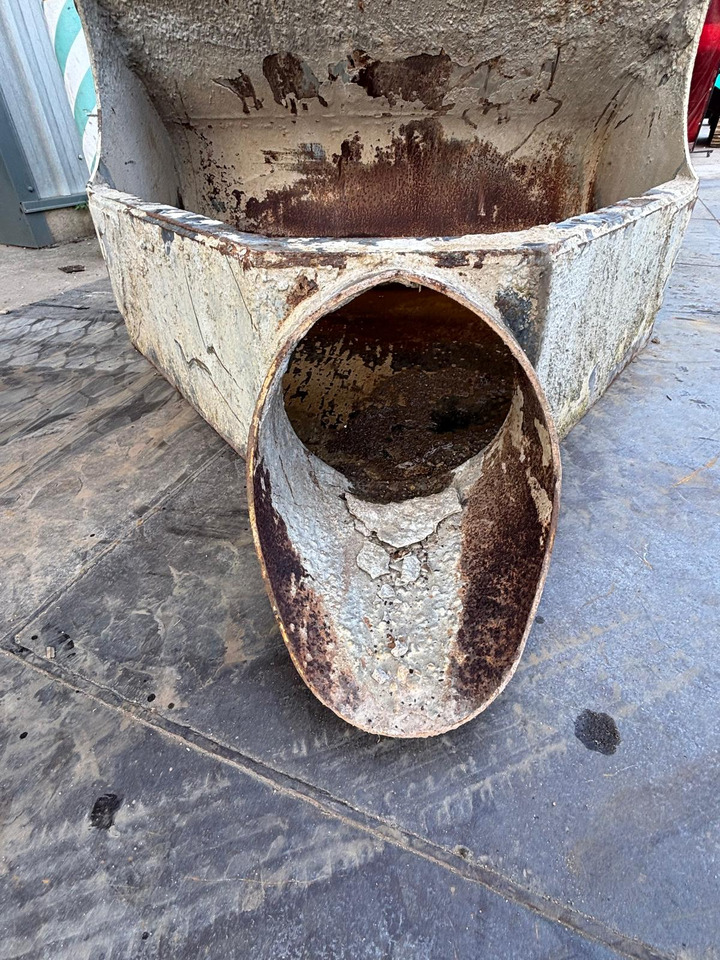 BMC Concrete Pouring Bucket - Implemento para Maquinaria de construcción: foto 3 BMC Concrete Pouring Bucket - Implemento para Maquinaria de construcción: foto 3