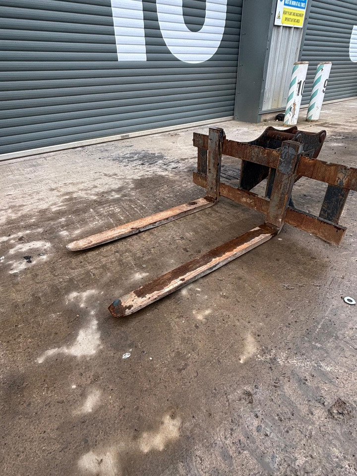 Titus Pallet Forks - Implemento para Maquinaria de construcción: foto 2 Titus Pallet Forks - Implemento para Maquinaria de construcción: foto 2
