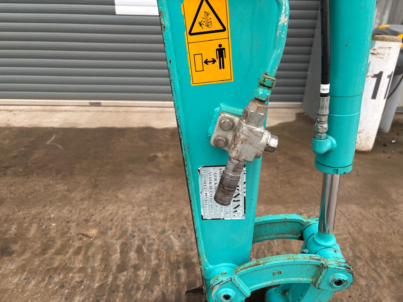 Miniexcavadora Kobelco SK17SR-3E: foto 8