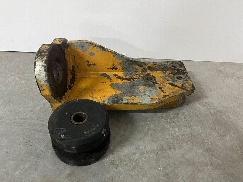 Liebherr Engine Mounts D9408 - Motor y piezas: foto 1 Liebherr Engine Mounts D9408 - Motor y piezas: foto 1