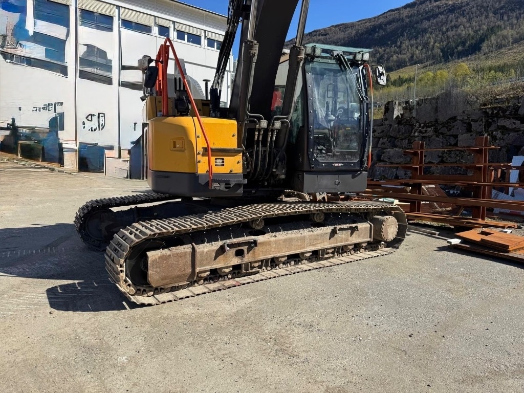 Volvo ECR 235 E - Excavadora de cadenas: foto 5 Volvo ECR 235 E - Excavadora de cadenas: foto 5