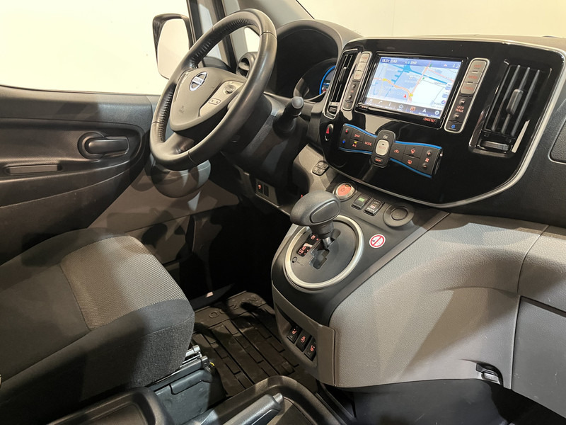 Nissan E-NV200 Business 40 kWh / 100 % Elektrisch / Servicebus / Sortimo Inrichting / Airco / Camera / Navigatie / Cruise Control / 50.000 KM !! - Furgoneta pequeña, Furgoneta eléctrica: foto 4 Nissan E-NV200 Business 40 kWh / 100 % Elektrisch / Servicebus / Sortimo Inrichting / Airco / Camera / Navigatie / Cruise Control / 50.000 KM !! - Furgoneta pequeña, Furgoneta eléctrica: foto 4