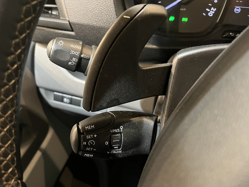 Furgoneta pequeña Opel Vivaro 2.0 CDTI L2H1 Edition 177 PK Automaat Servicebus / Bott Inrichting / Euro 6 / CarPlay / Airco / Cruise Control / PDC / Navigatie / 3-Zits /  / BPM VRIJ !!: foto 13