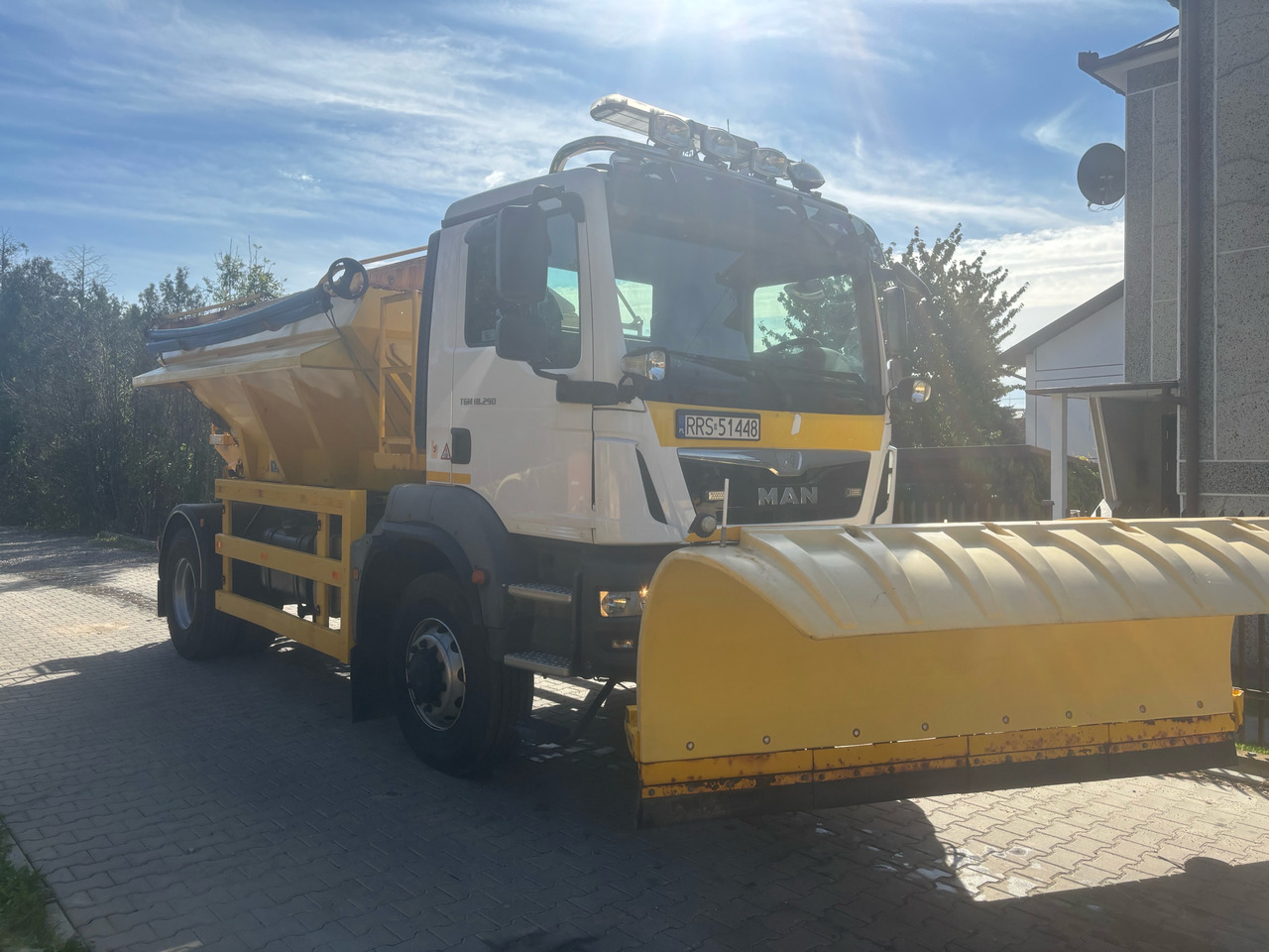 MAN TGM 18.290 4x4 BB GRITTER/SPREADER/PLOUGH - Máquina quitanieve: foto 2 MAN TGM 18.290 4x4 BB GRITTER/SPREADER/PLOUGH - Máquina quitanieve: foto 2