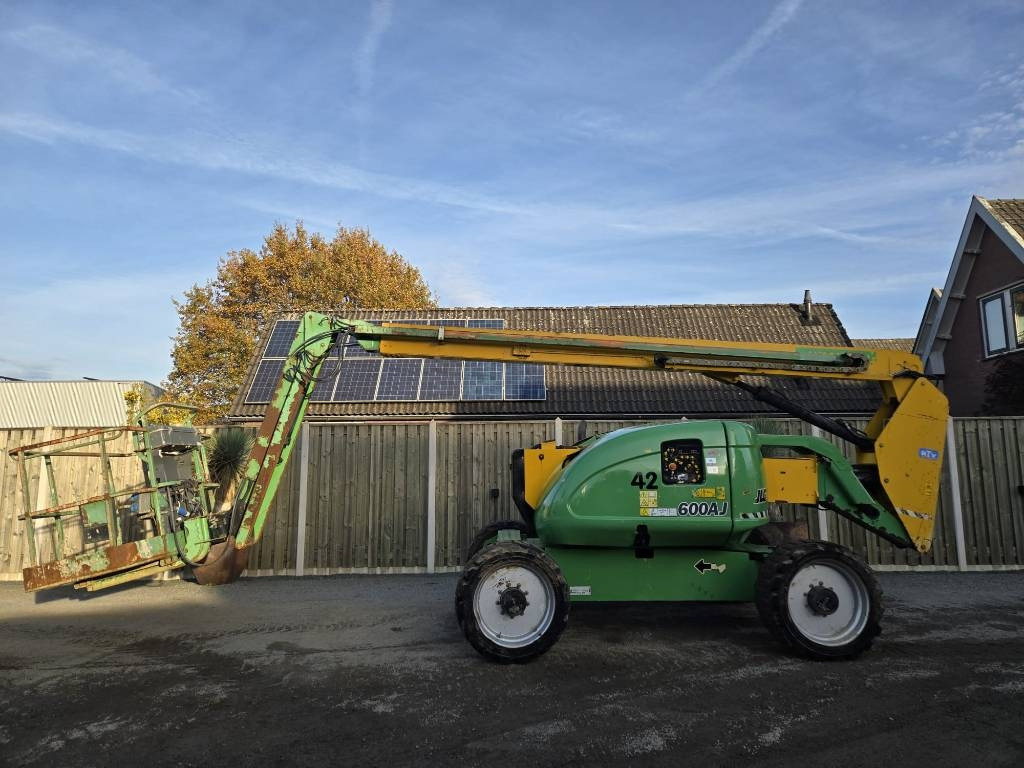 JLG 600 AJ - Plataforma articulada: foto 1 JLG 600 AJ - Plataforma articulada: foto 1