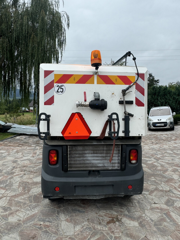 Leasing de MATHIEU Grand Aquadyne 4000 water truck sprayer HP washer MATHIEU Grand Aquadyne 4000 water truck sprayer HP washer: foto 8