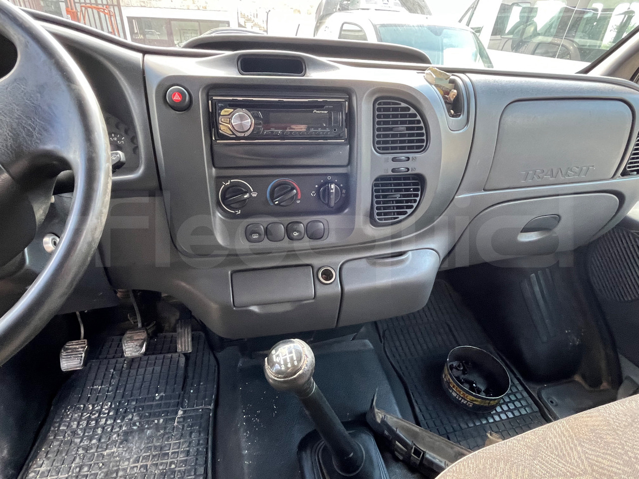 Autocar Ford Transit: foto 15