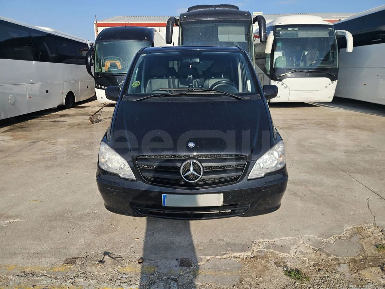 Mercedes-Benz Vito Tourer - Minibús, Furgoneta de pasajeros: foto 2 Mercedes-Benz Vito Tourer - Minibús, Furgoneta de pasajeros: foto 2