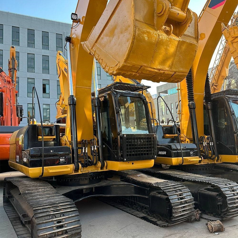 CAT 323 D - Excavadora de cadenas: foto 1 CAT 323 D - Excavadora de cadenas: foto 1