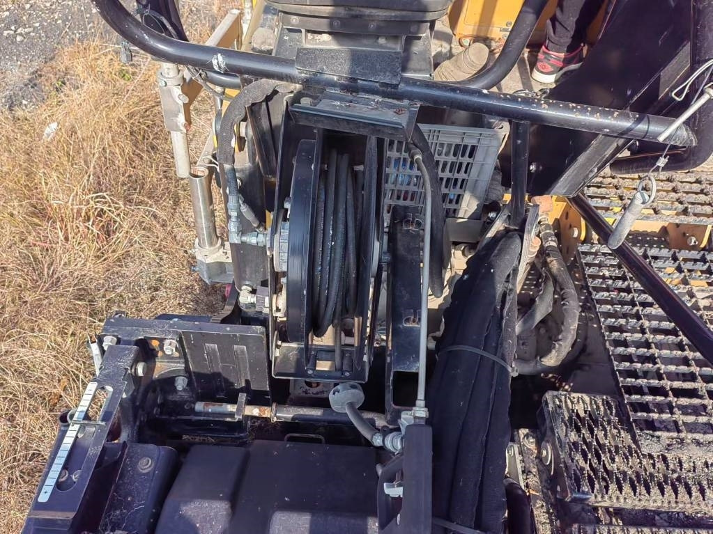 Pavimentadora de asfalto CAT AP655F: foto 9