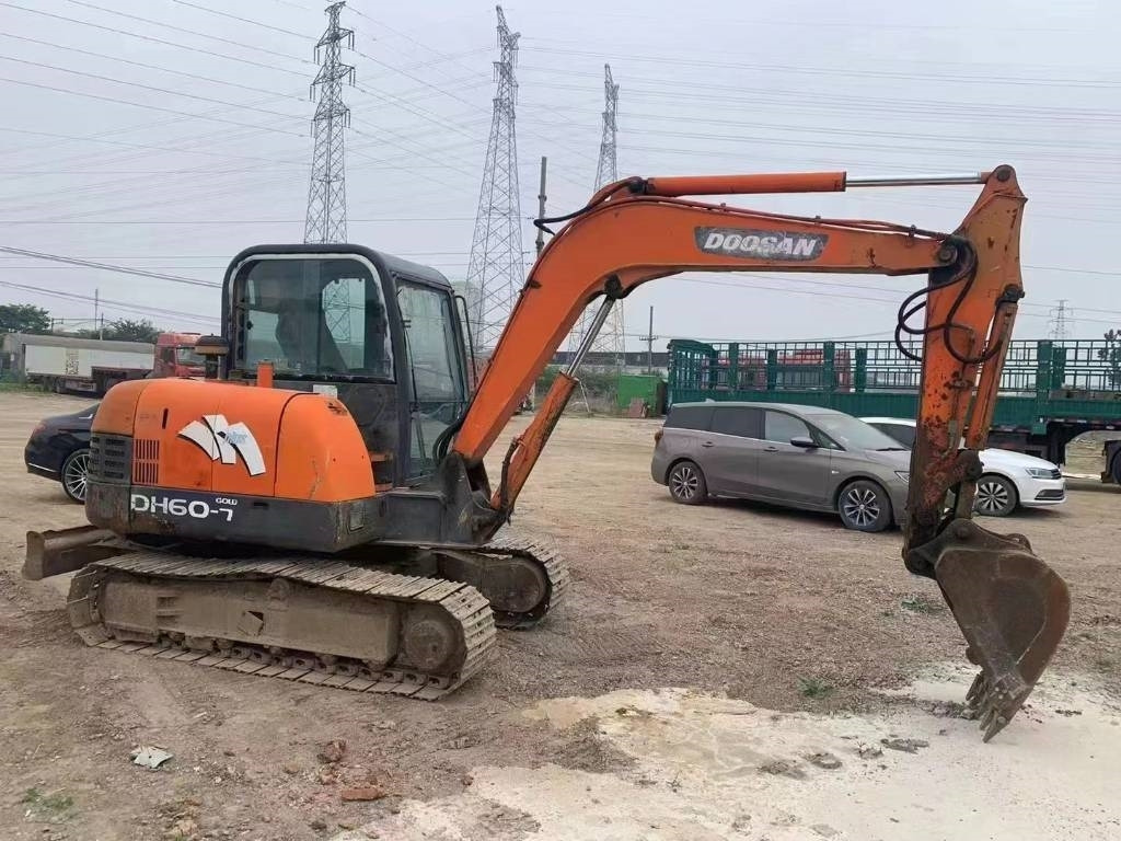 Doosan DH 60 - Miniexcavadora: foto 2 Doosan DH 60 - Miniexcavadora: foto 2