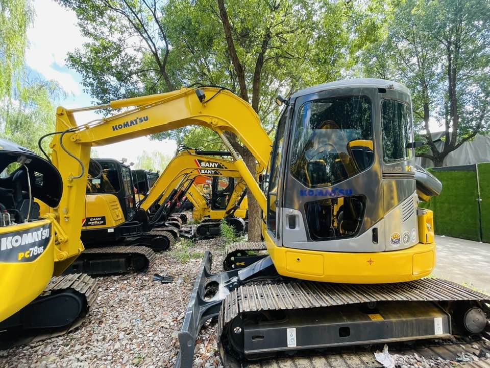 Komatsu PC78US-11 - Miniexcavadora: foto 1 Komatsu PC78US-11 - Miniexcavadora: foto 1