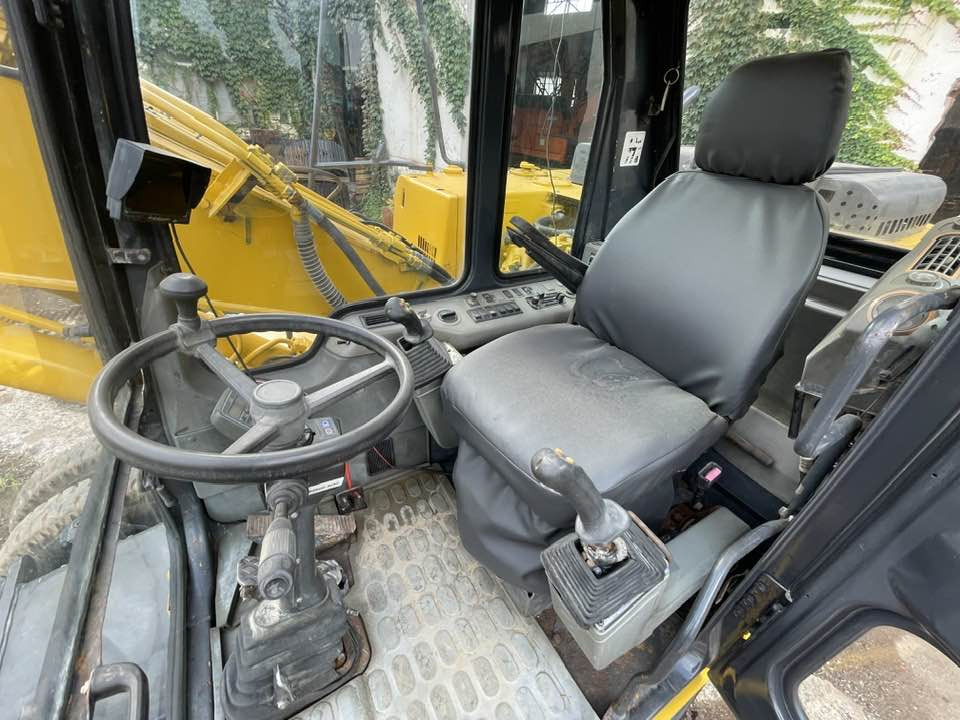 Komatsu PW160-8 - Excavadora de ruedas: foto 5 Komatsu PW160-8 - Excavadora de ruedas: foto 5