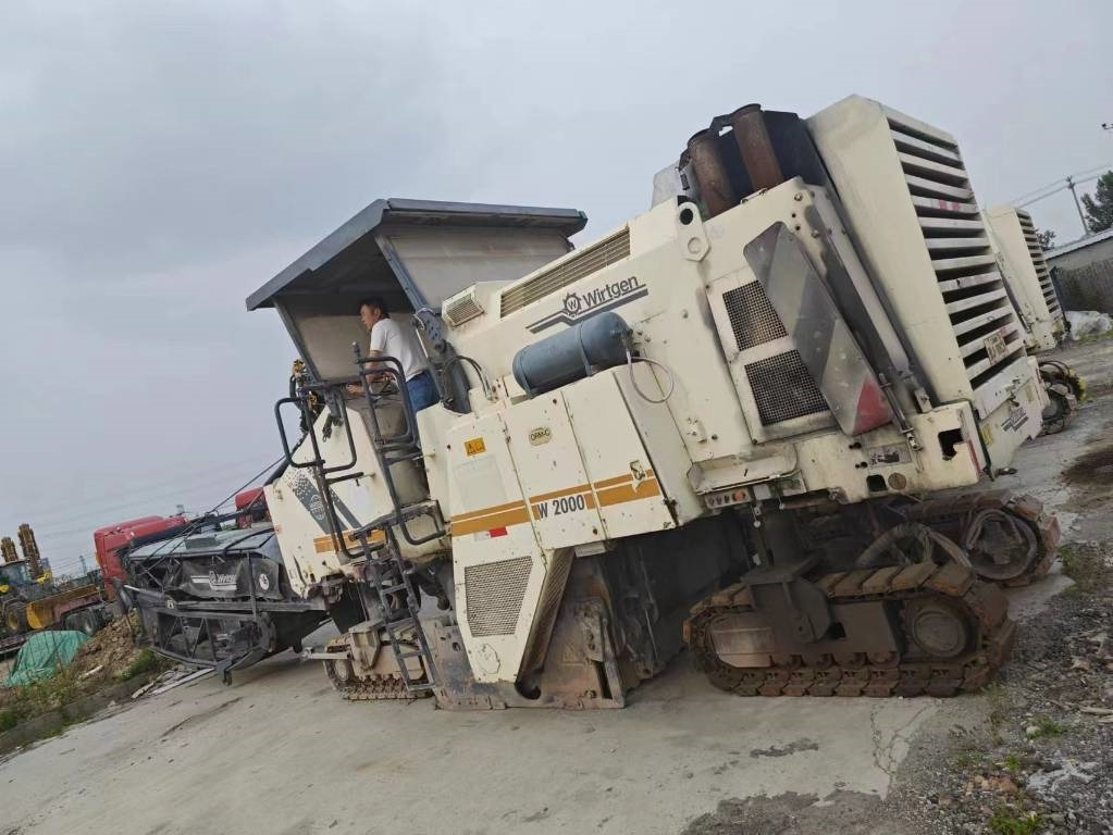 Wirtgen W2000 - Fresadora en frío: foto 1 Wirtgen W2000 - Fresadora en frío: foto 1