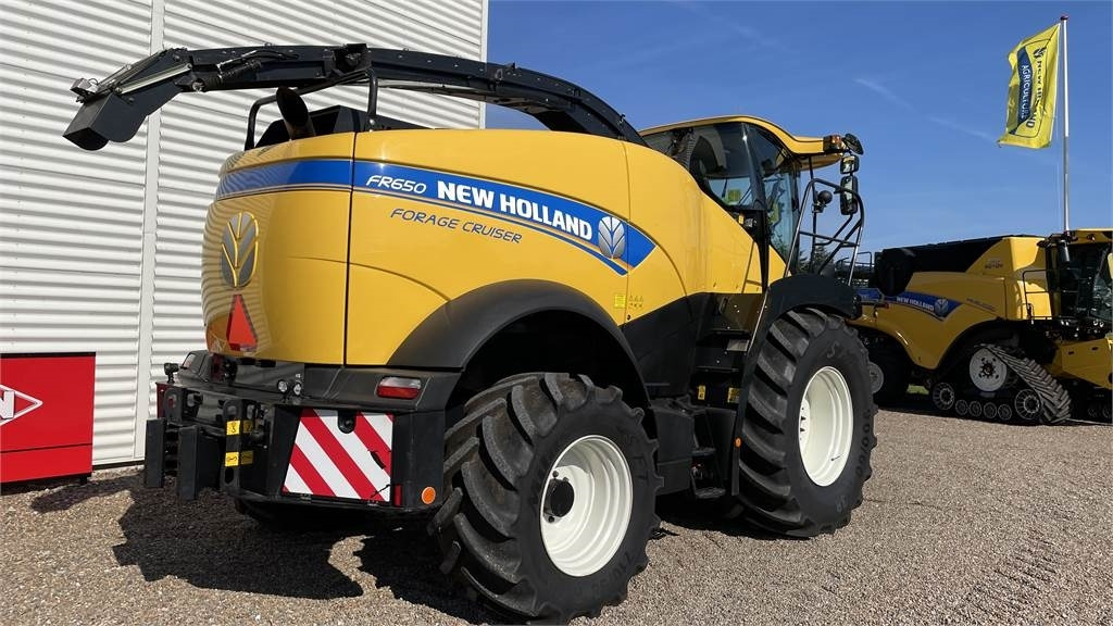 New Holland FR650 T4B - Cosechadora de forraje: foto 2 New Holland FR650 T4B - Cosechadora de forraje: foto 2
