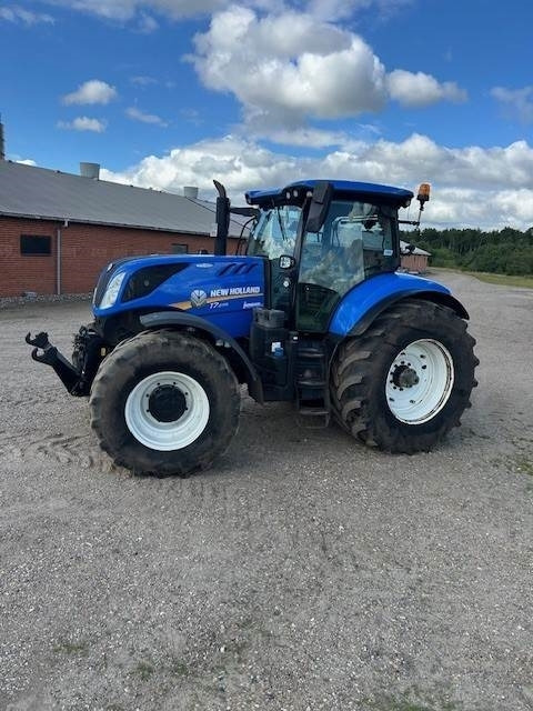 New Holland T7.270 AC MY 18 - Tractor: foto 2 New Holland T7.270 AC MY 18 - Tractor: foto 2