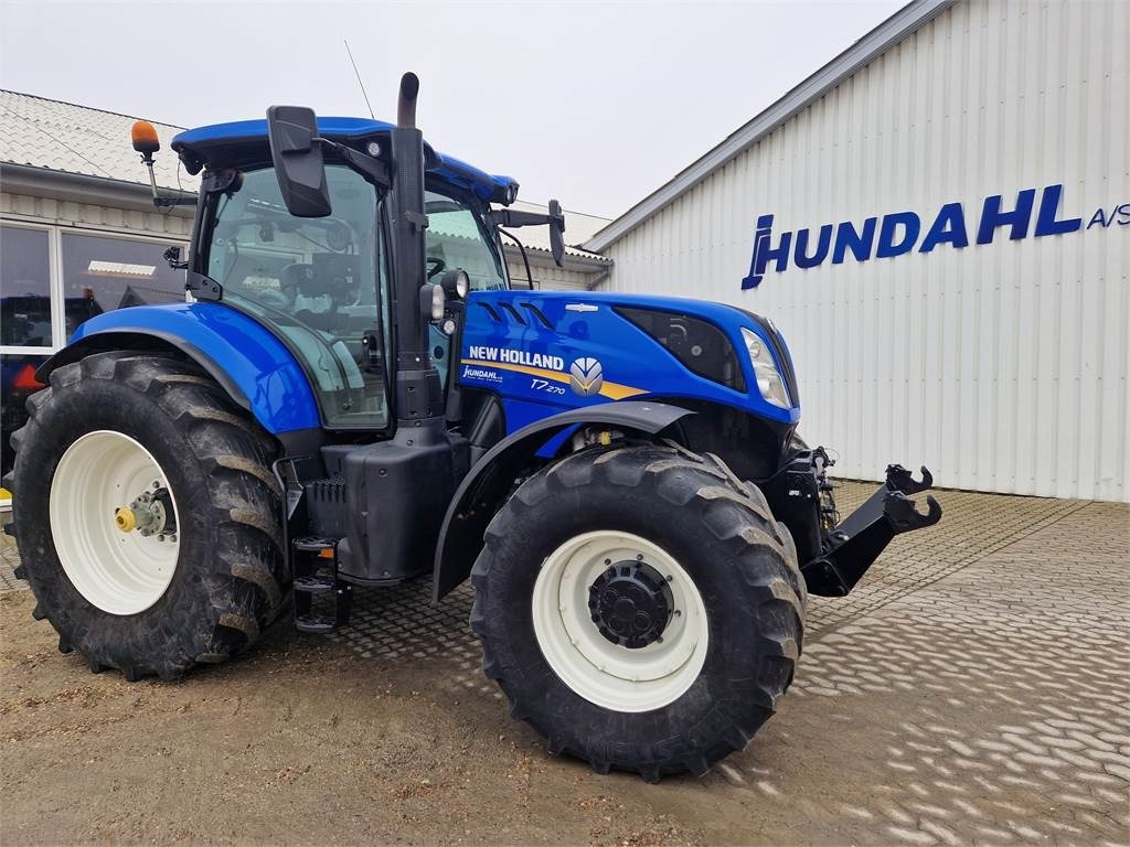 New Holland T7.270AC STAGE V - Tractor: foto 1 New Holland T7.270AC STAGE V - Tractor: foto 1